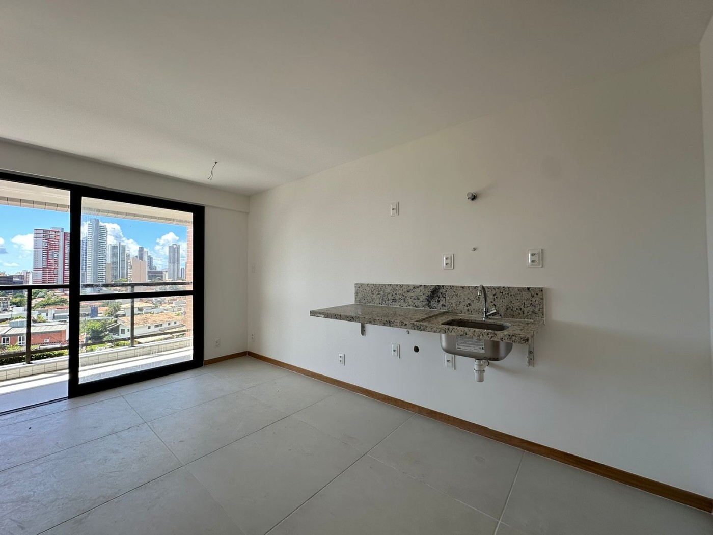 Apartamento - Caminho das árvores