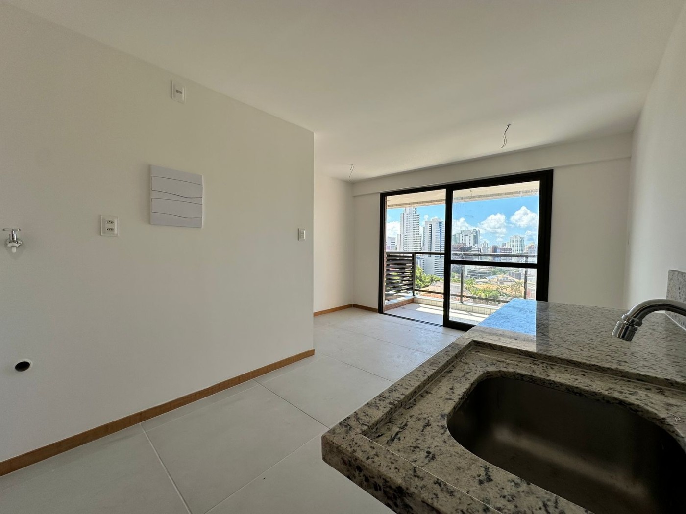 Apartamento - Caminho das árvores