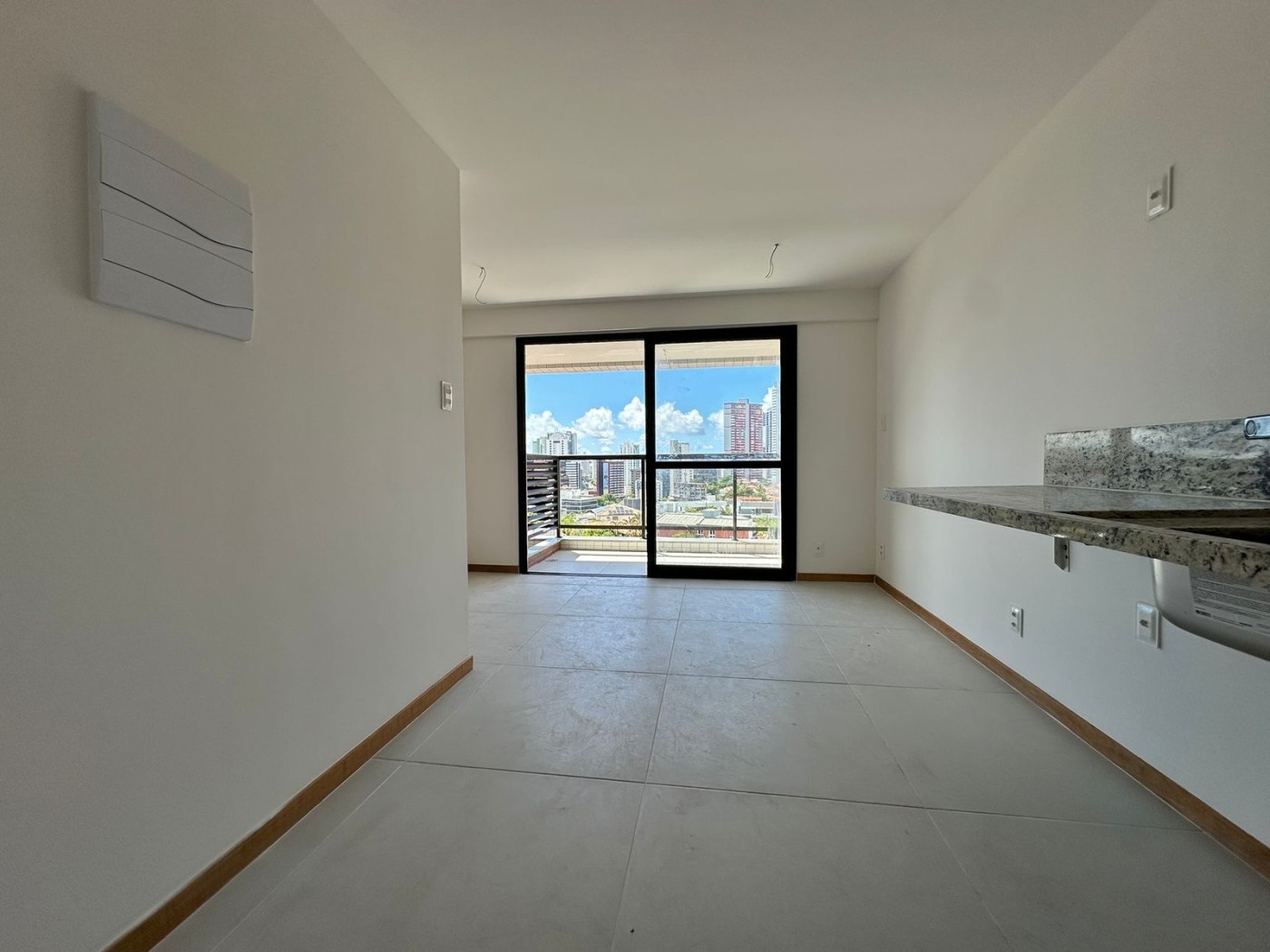 Apartamento - Caminho das árvores