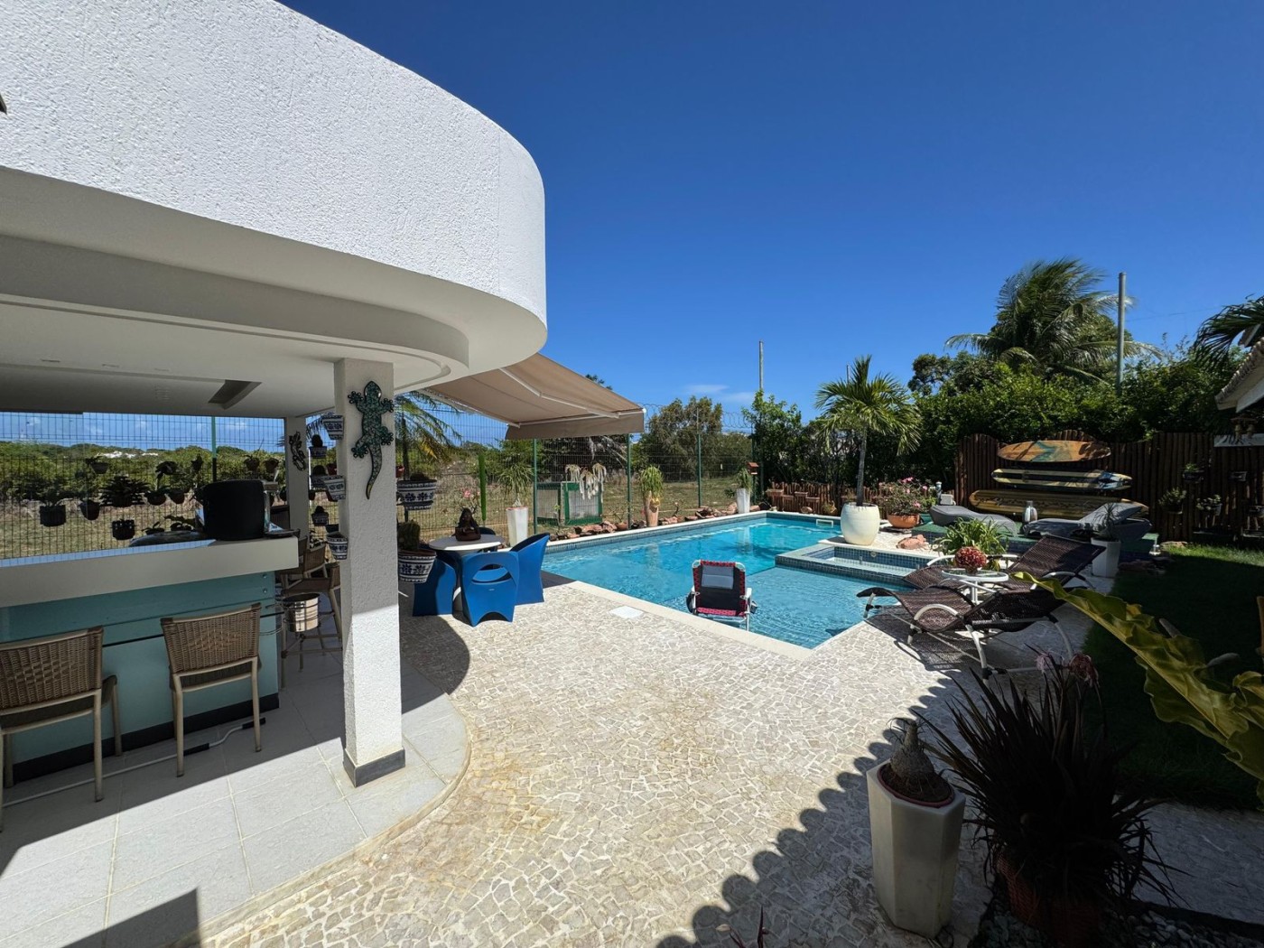 Casa - Itapuã