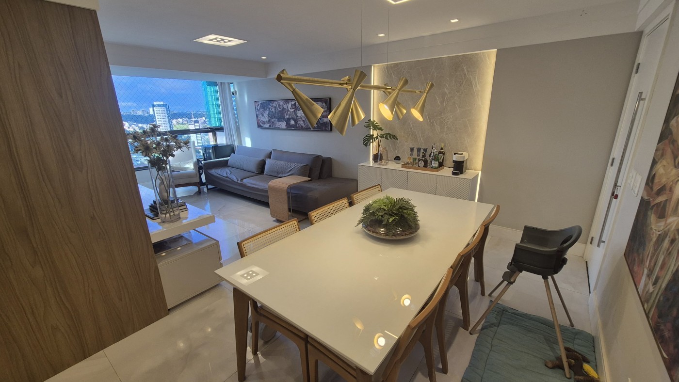 Apartamento - Caminho das árvores