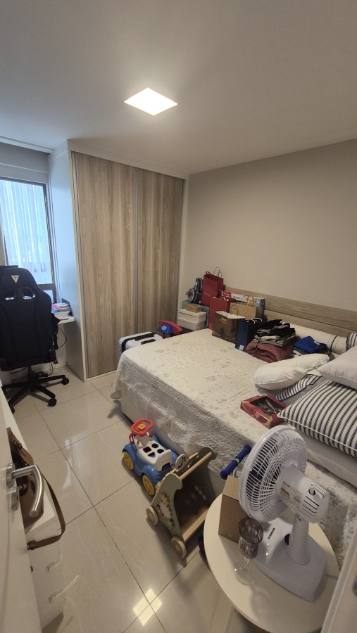 Apartamento - Caminho das árvores