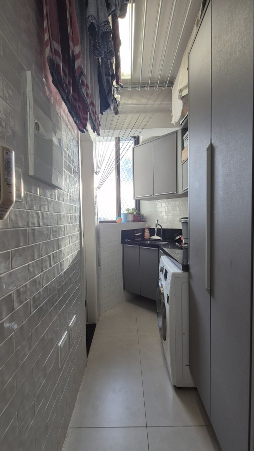 Apartamento - Caminho das árvores