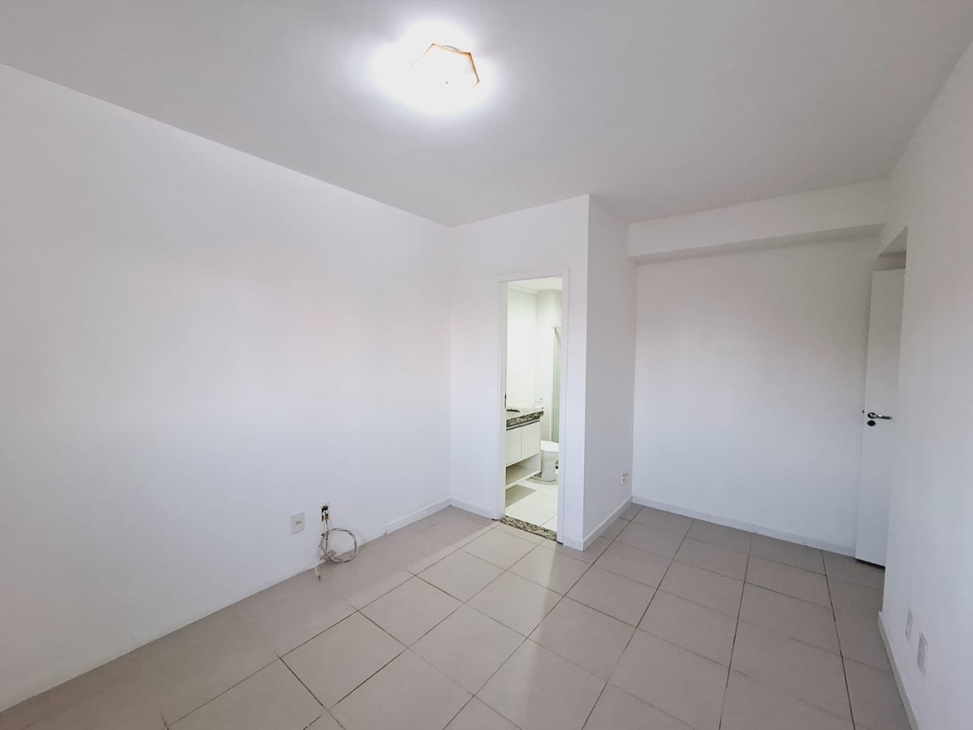 Apartamento - Paralela