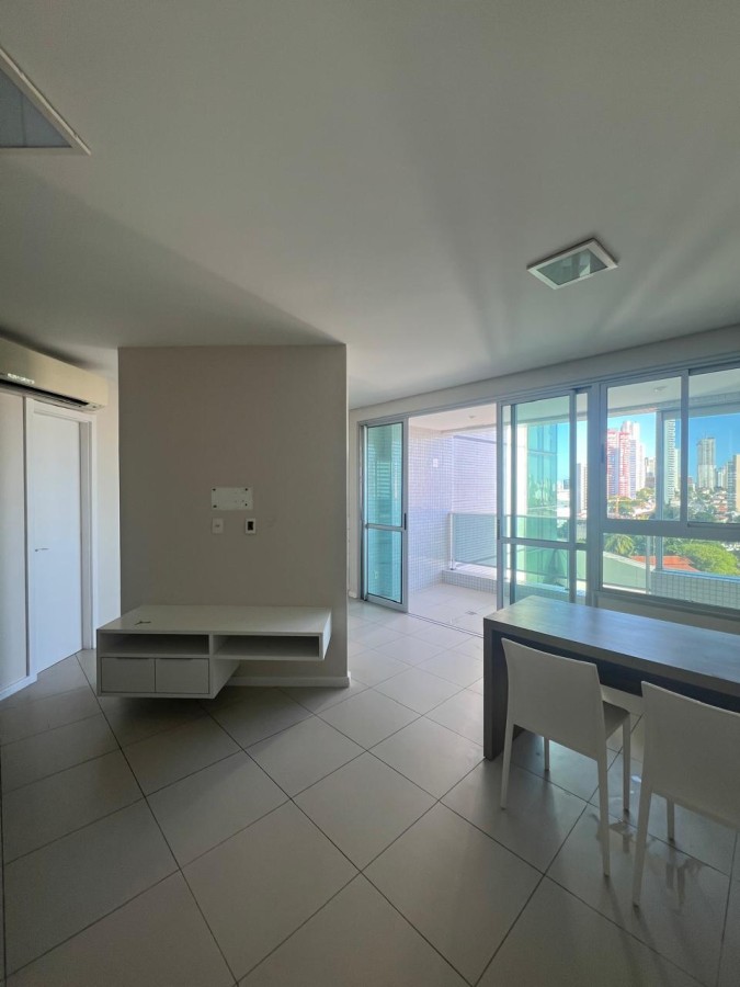 Apartamento - Caminho das árvores