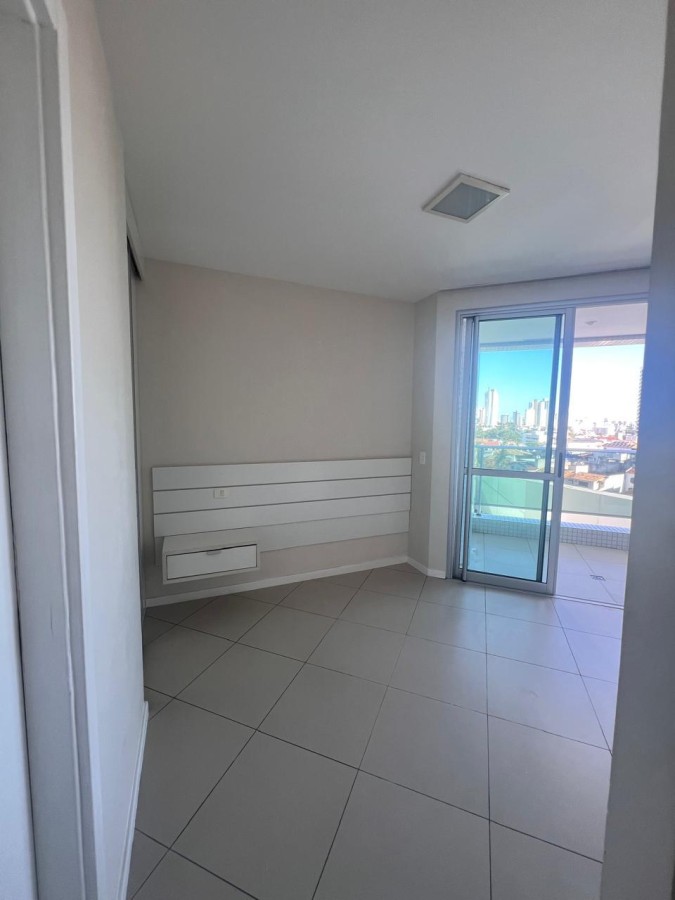 Apartamento - Caminho das árvores
