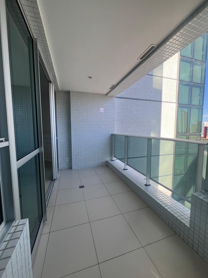 Apartamento - Caminho das árvores