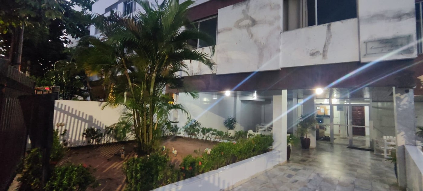 Apartamento - Caminho das árvores