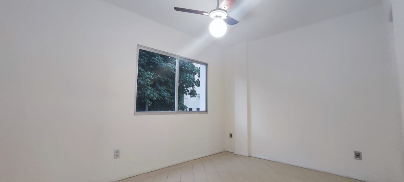 Apartamento - Caminho das árvores