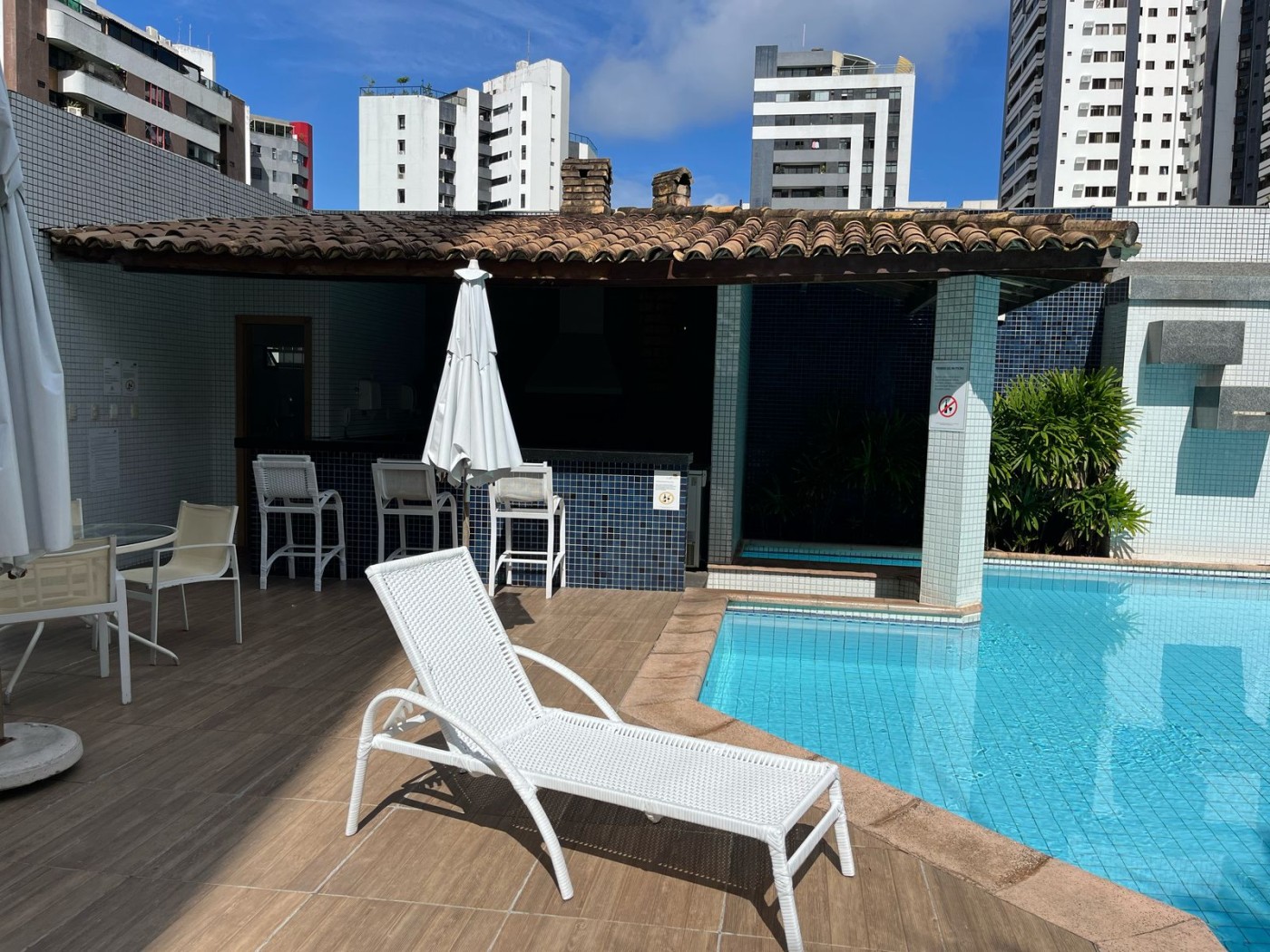 Apartamento - Pituba