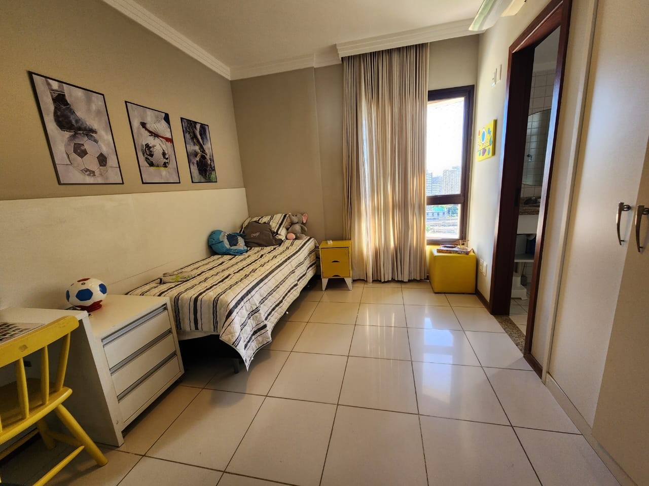 Apartamento - Caminho das árvores