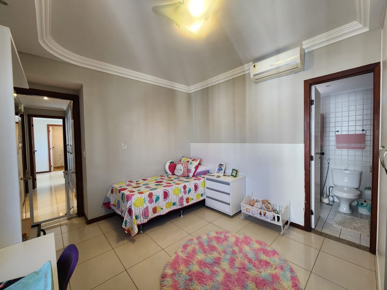 Apartamento - Caminho das árvores
