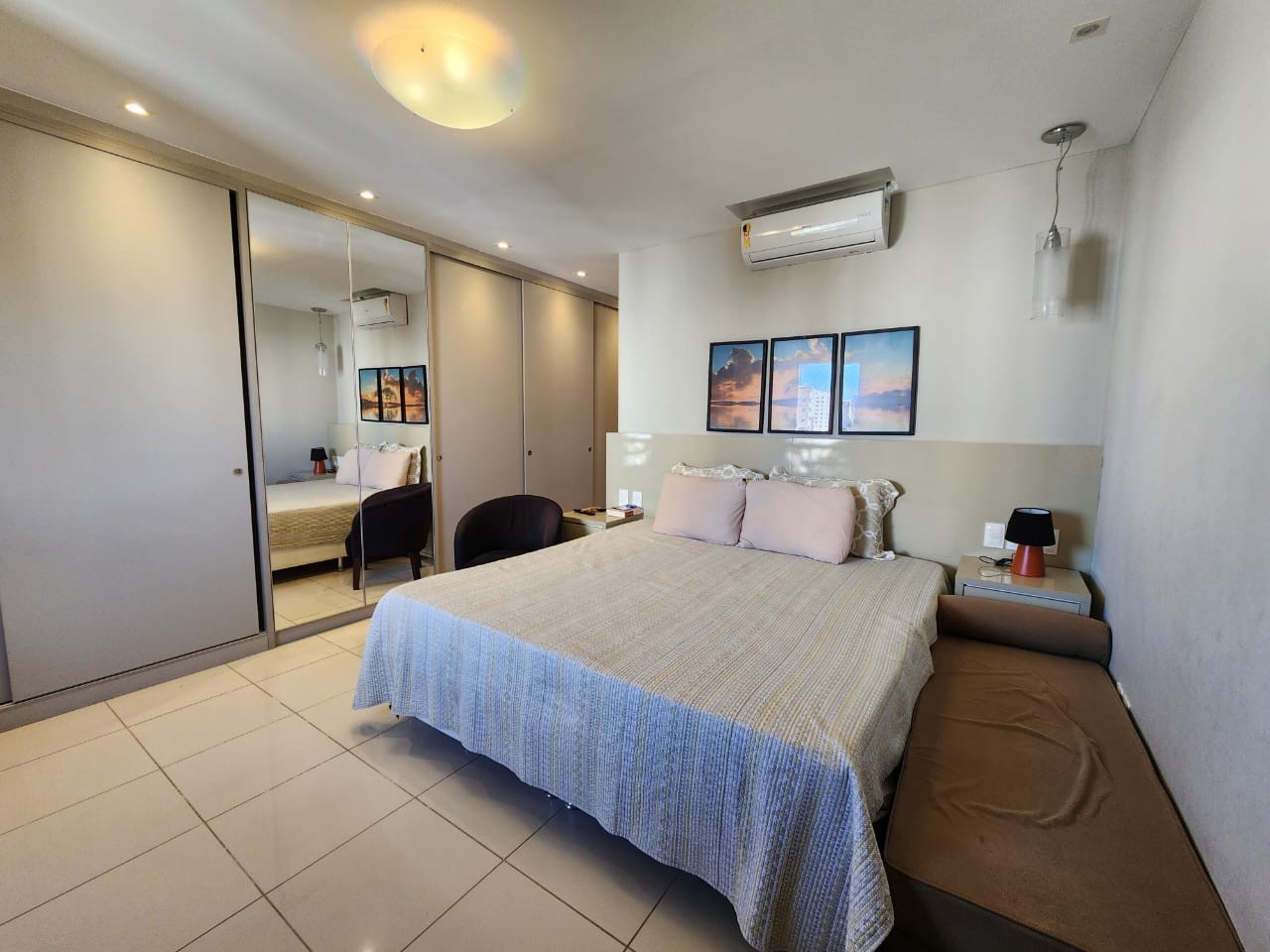 Apartamento - Caminho das árvores