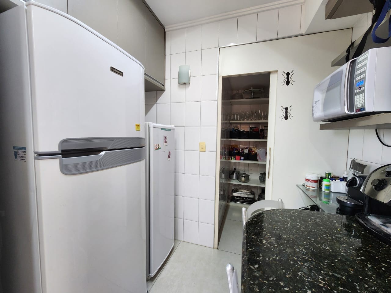Apartamento - Caminho das árvores