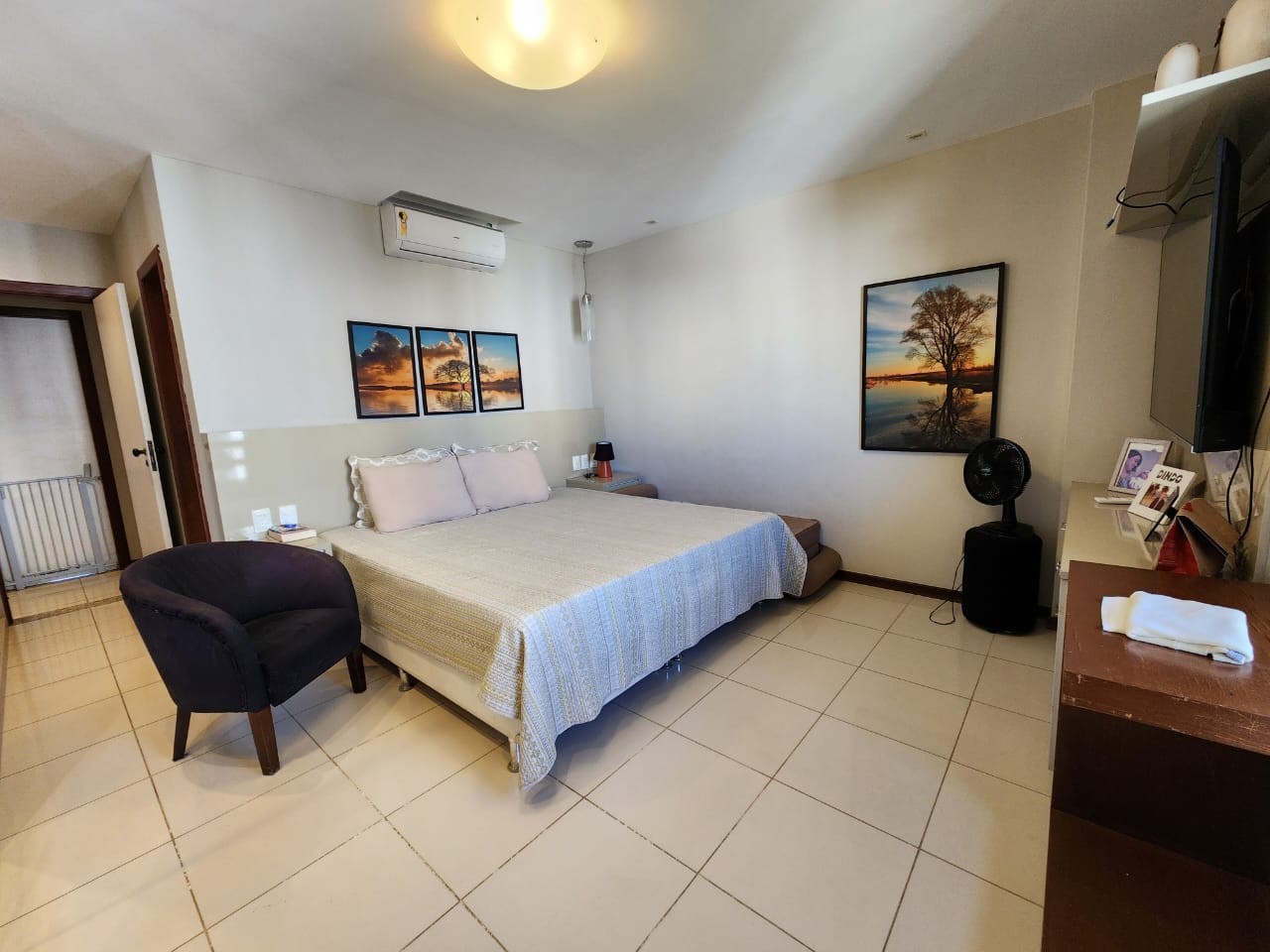 Apartamento - Caminho das árvores