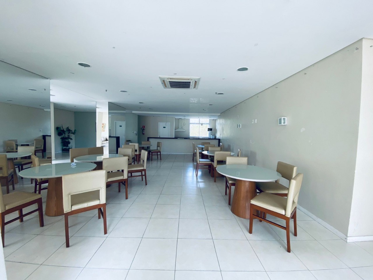 Apartamento - Paralela