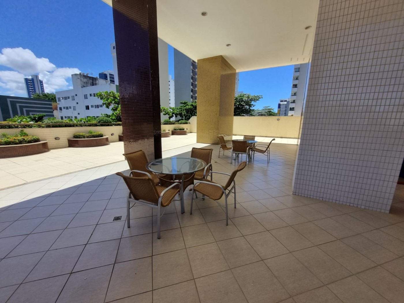 Apartamento - Pituba