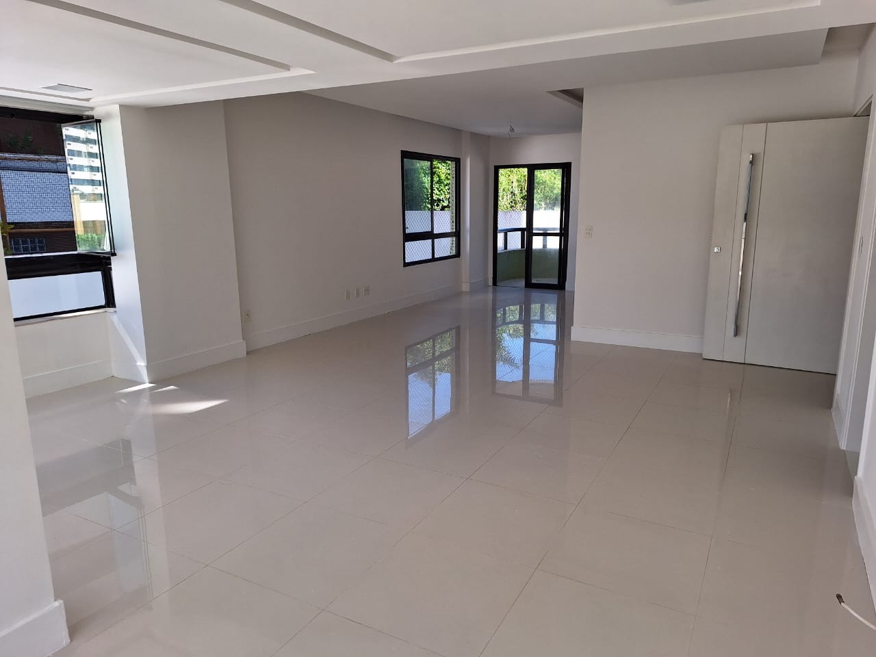 Apartamento - Jardim Armação