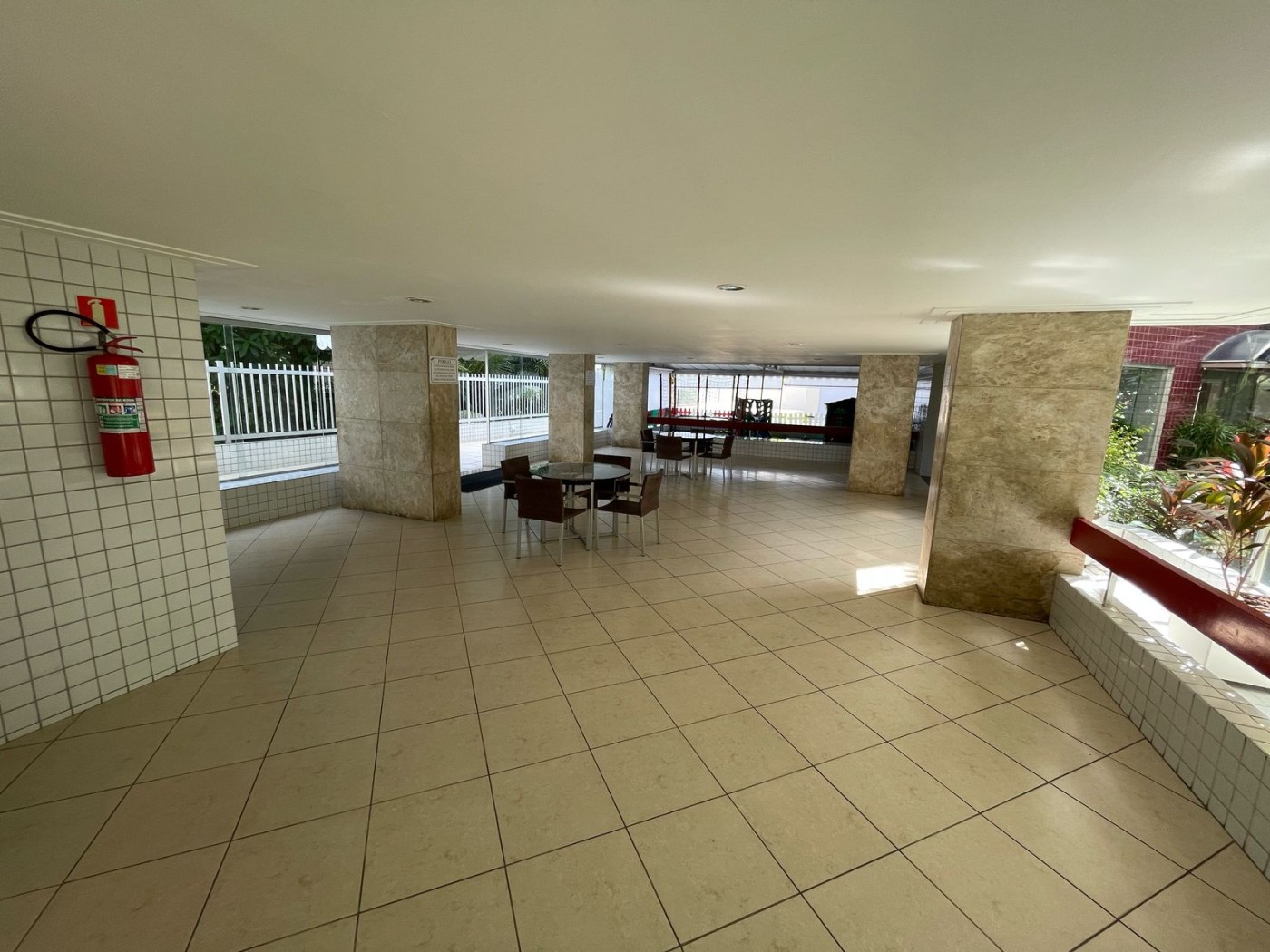 Apartamento - Candeal