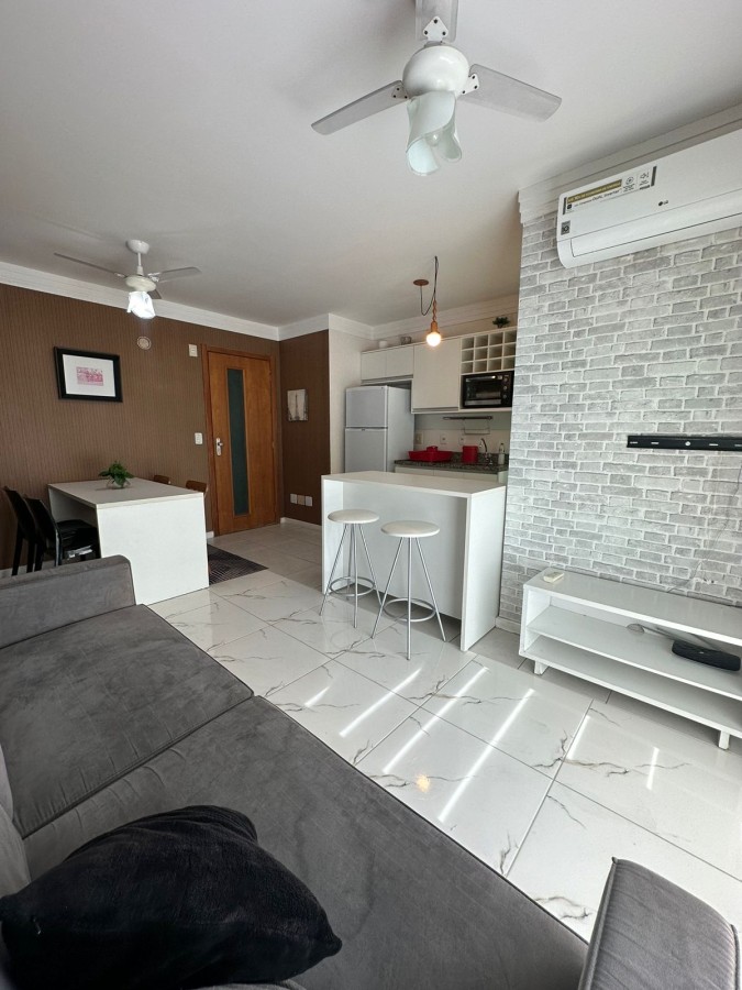 Apartamento - Caminho das árvores