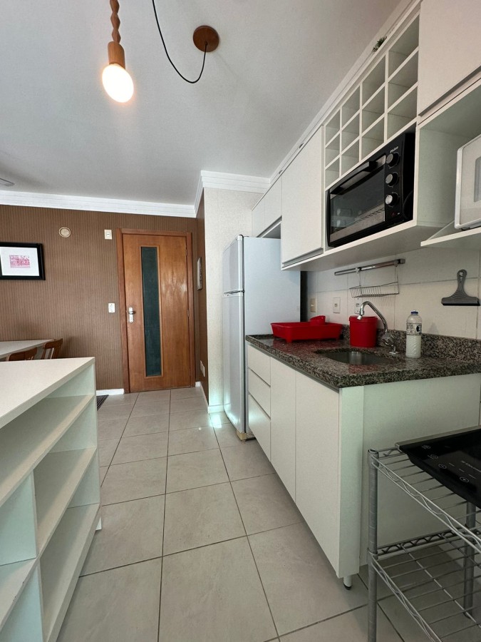 Apartamento - Caminho das árvores