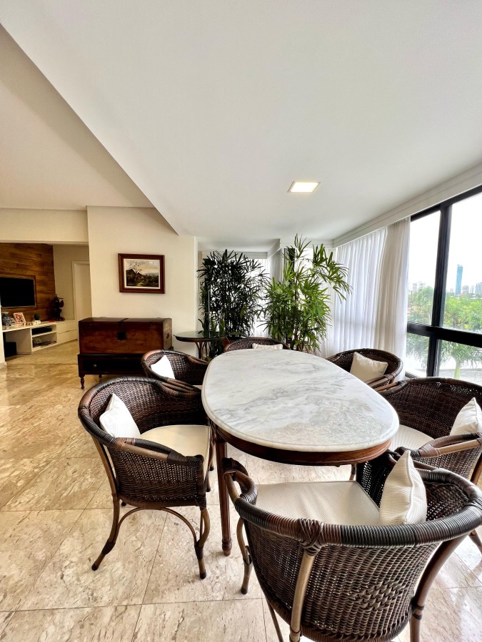 Apartamento - São Lázaro