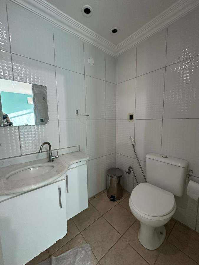 Apartamento - Caminho das árvores