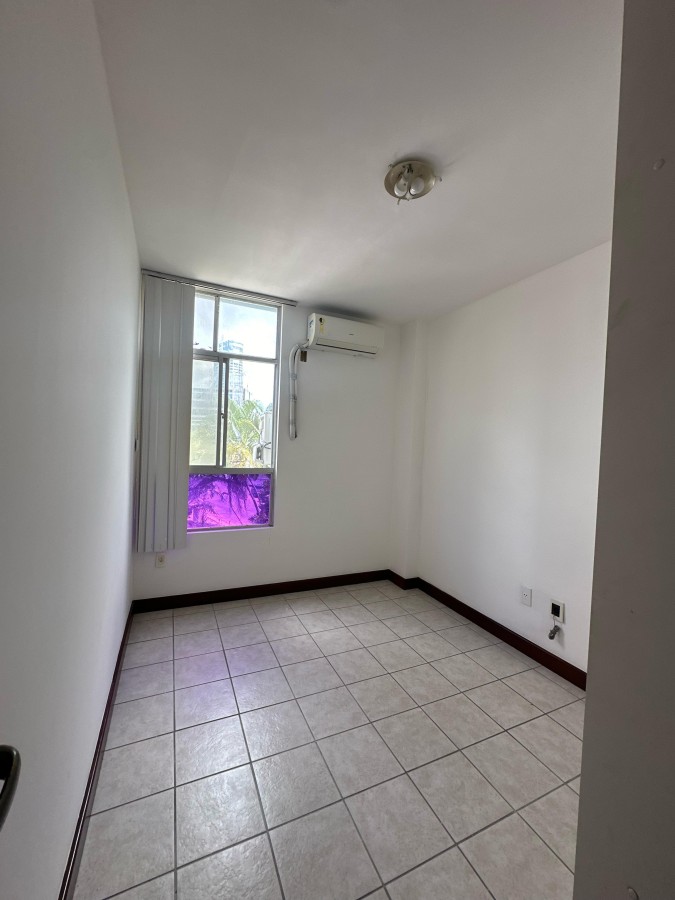 Apartamento - Caminho das árvores