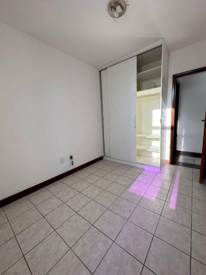 Apartamento - Caminho das árvores
