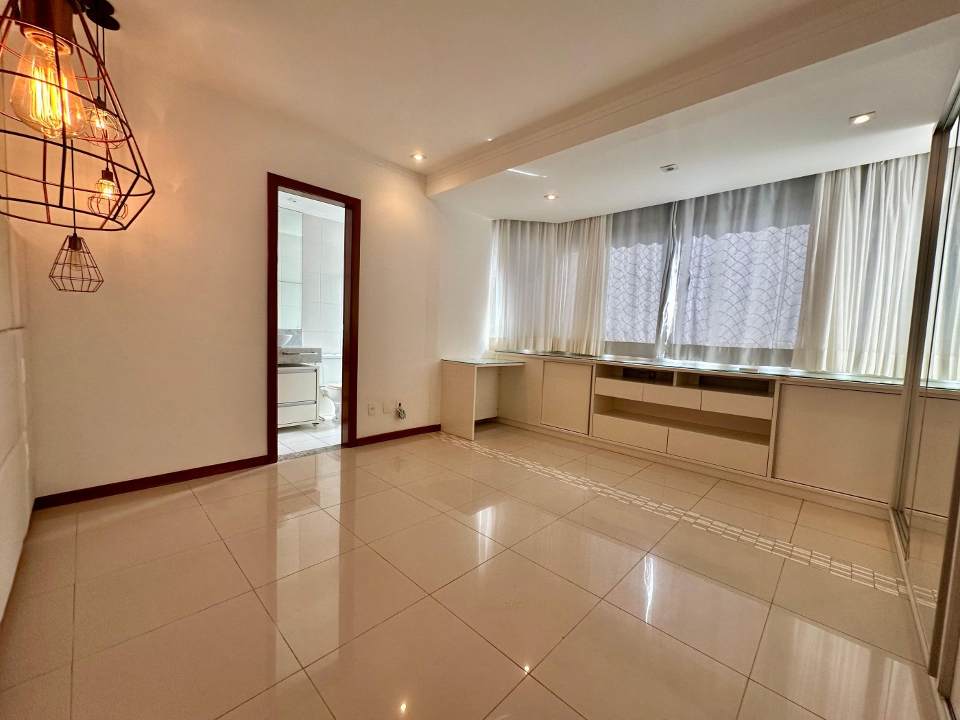 Apartamento - Itaigara