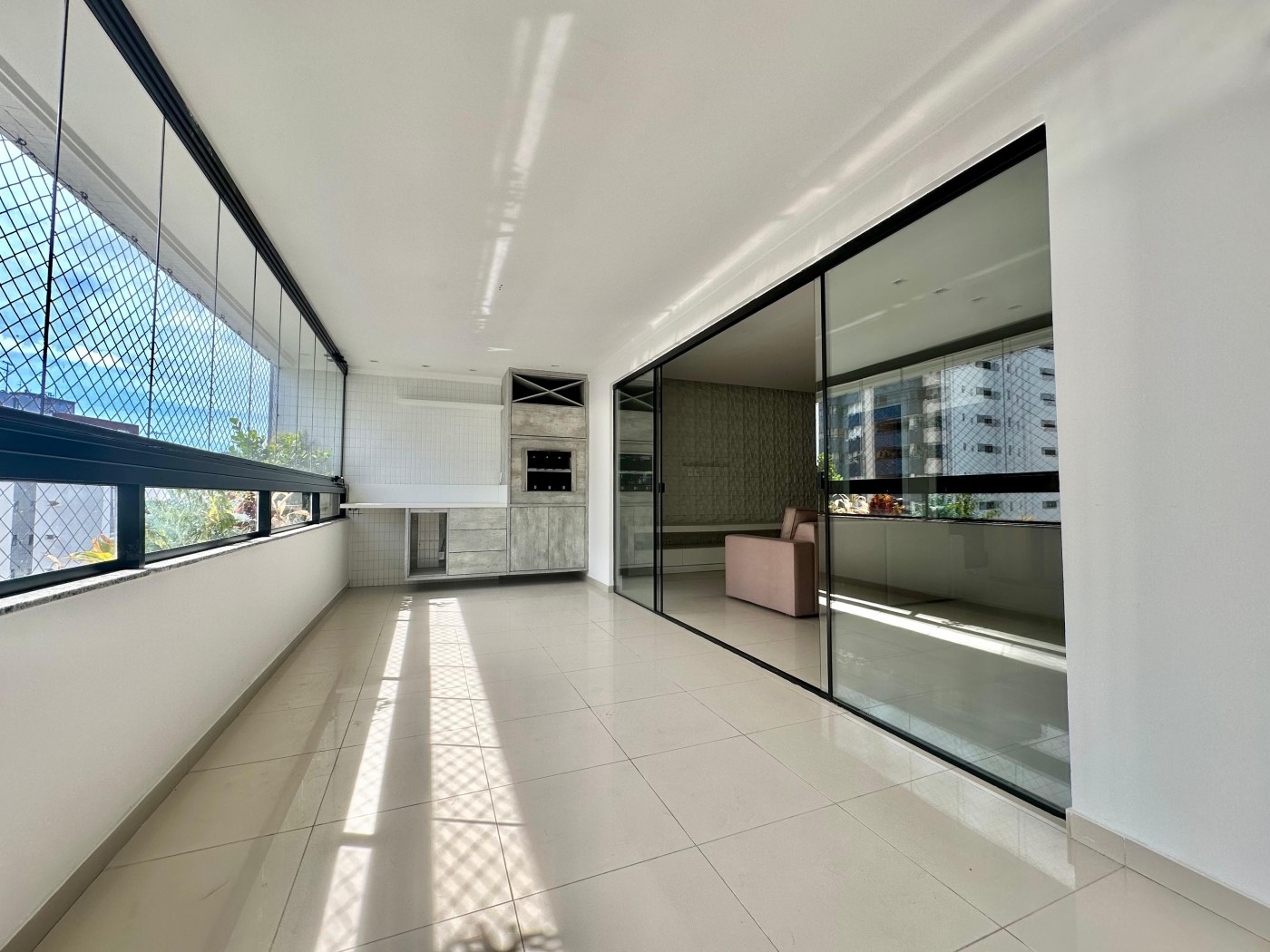 Apartamento - Itaigara