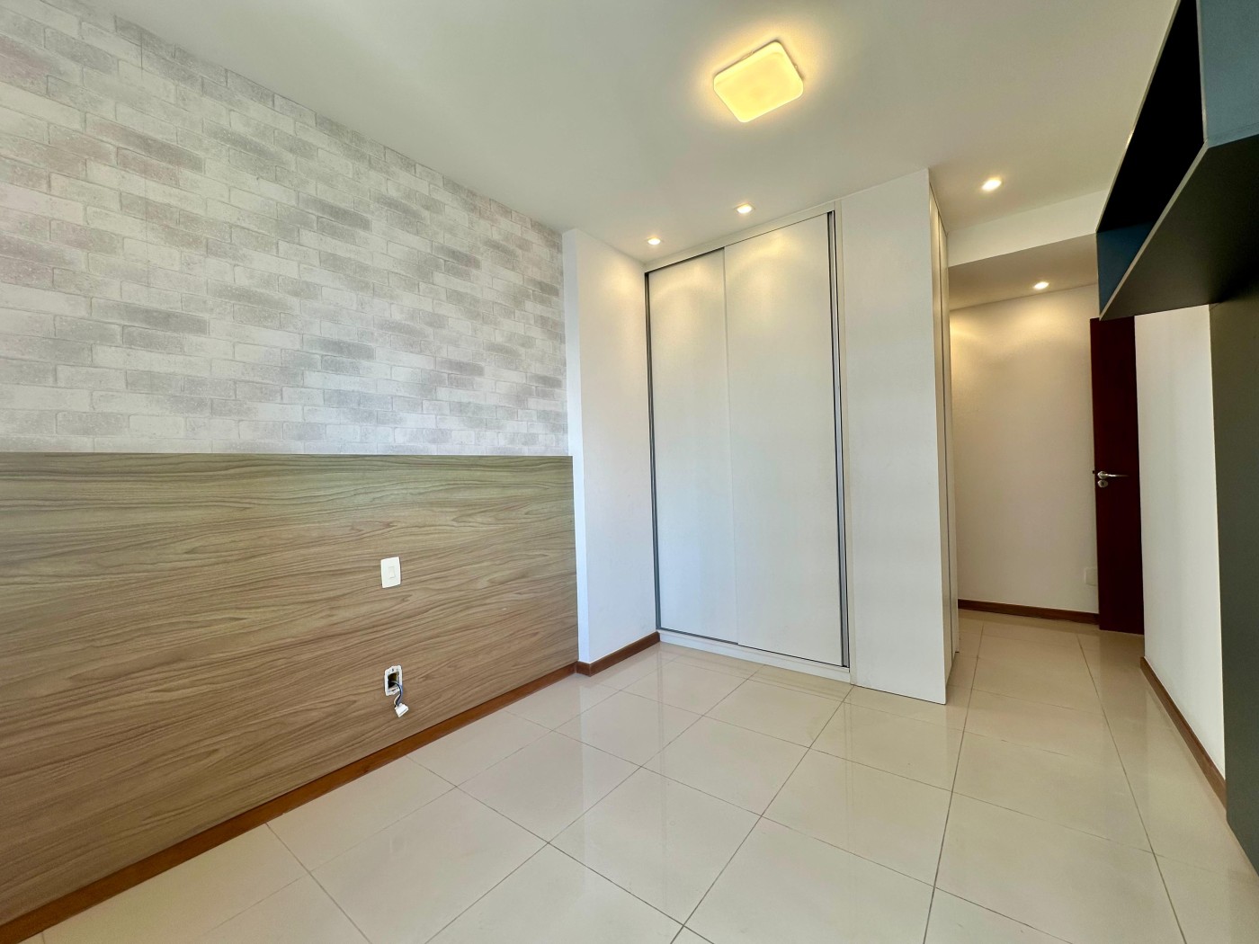 Apartamento - Itaigara