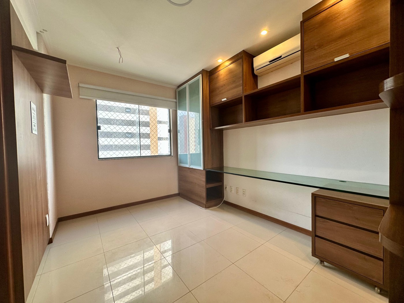 Apartamento - Itaigara