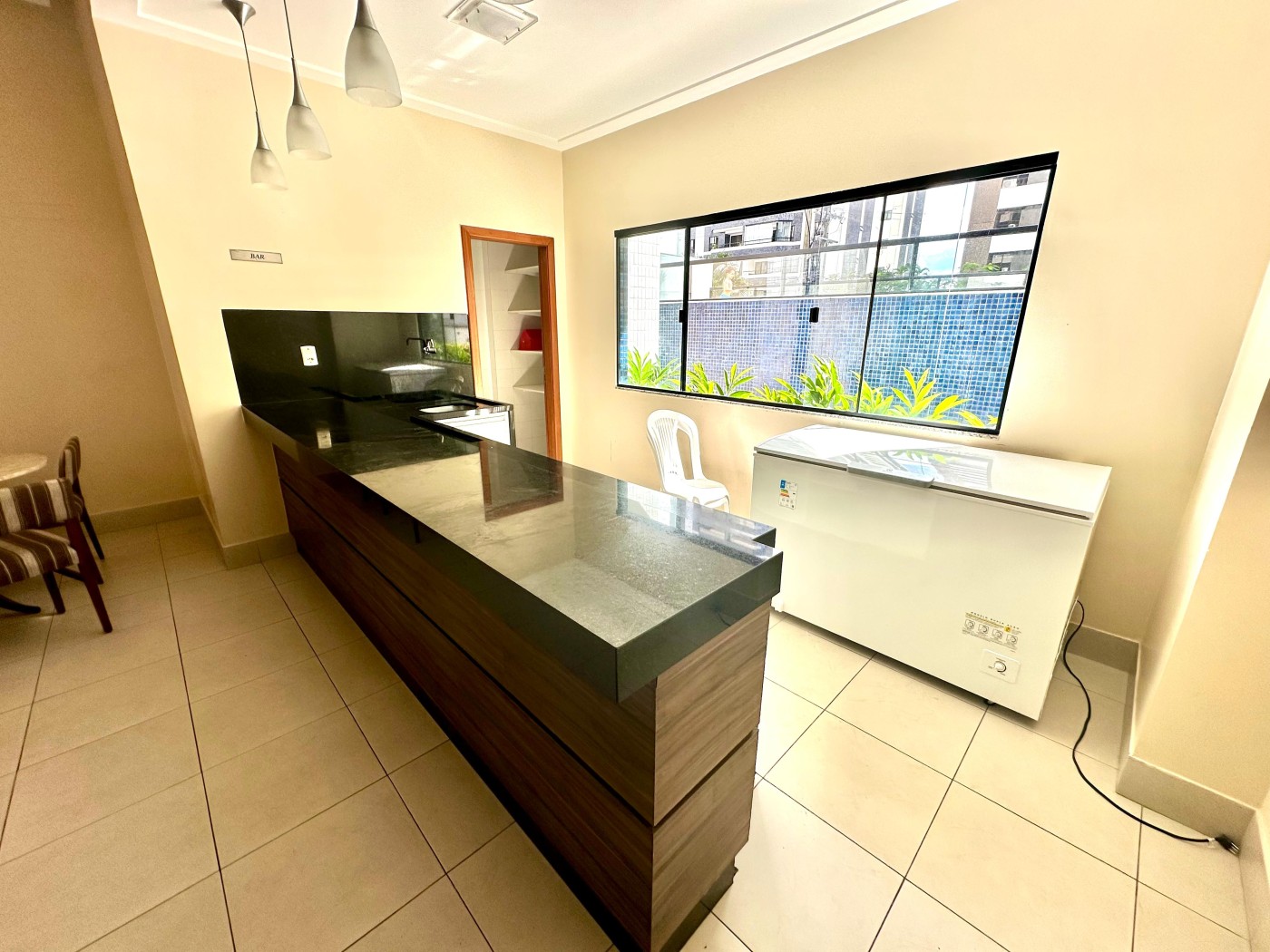 Apartamento - Itaigara