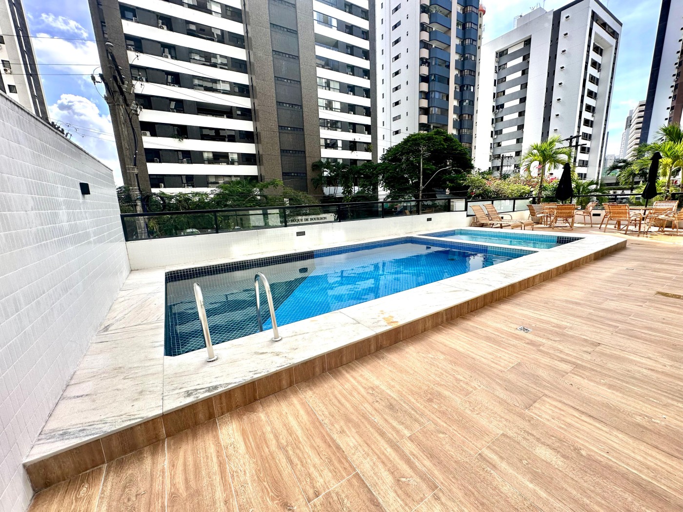 Apartamento - Itaigara