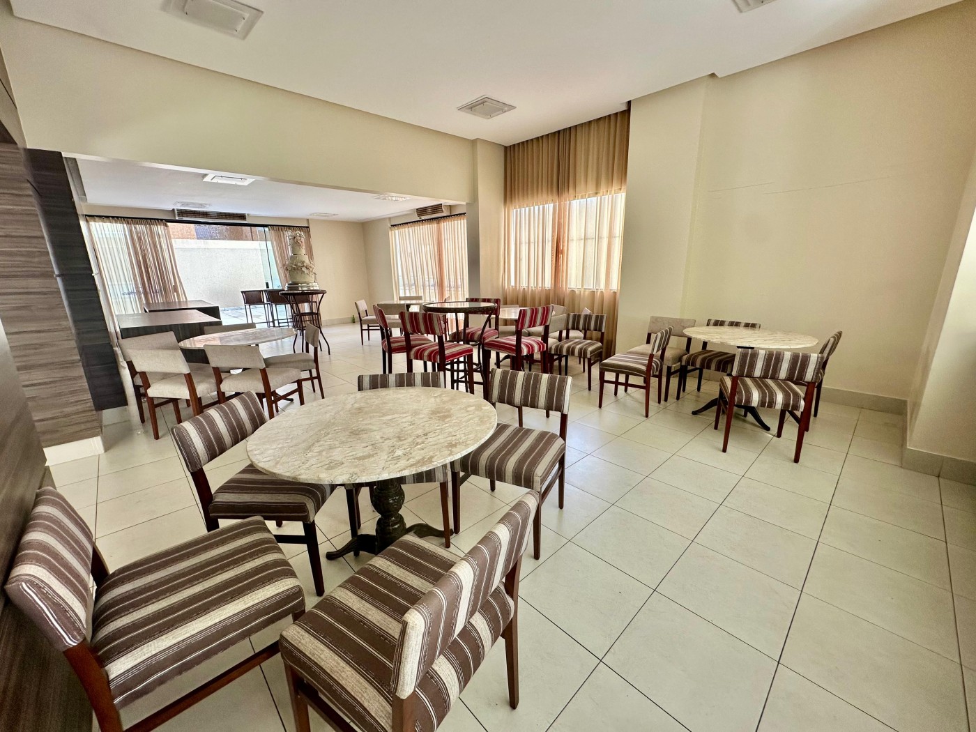 Apartamento - Itaigara