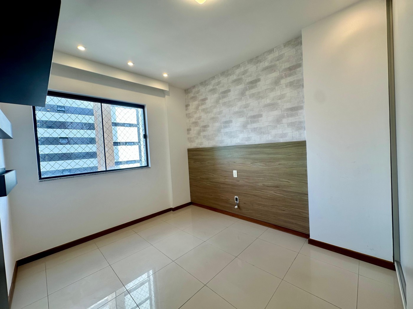 Apartamento - Itaigara