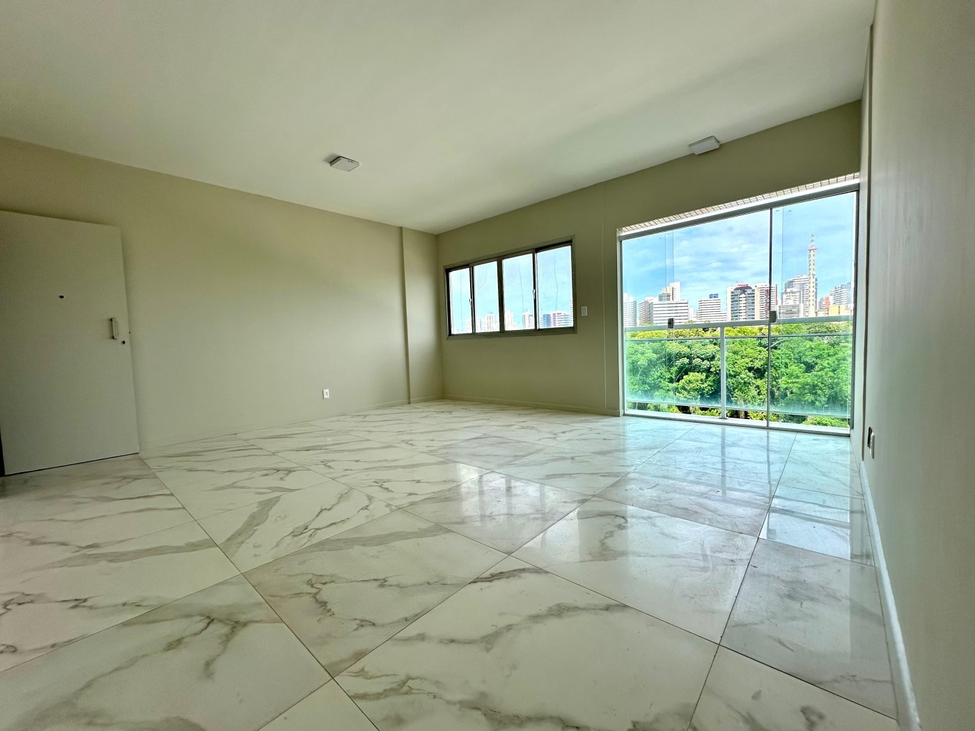 Apartamento - Itaigara