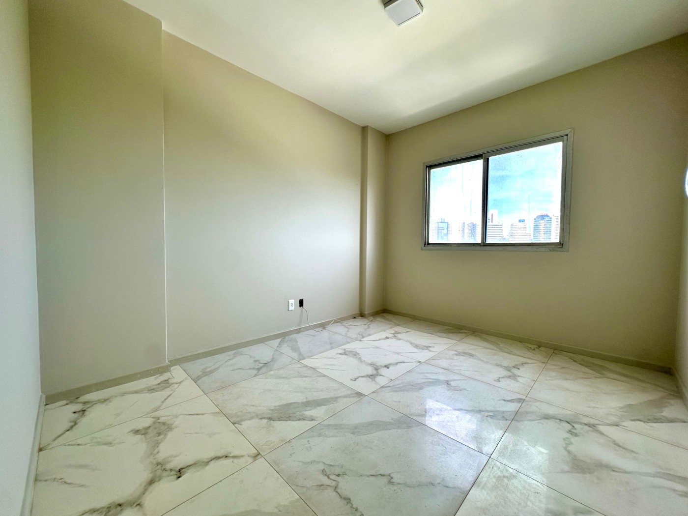Apartamento - Itaigara