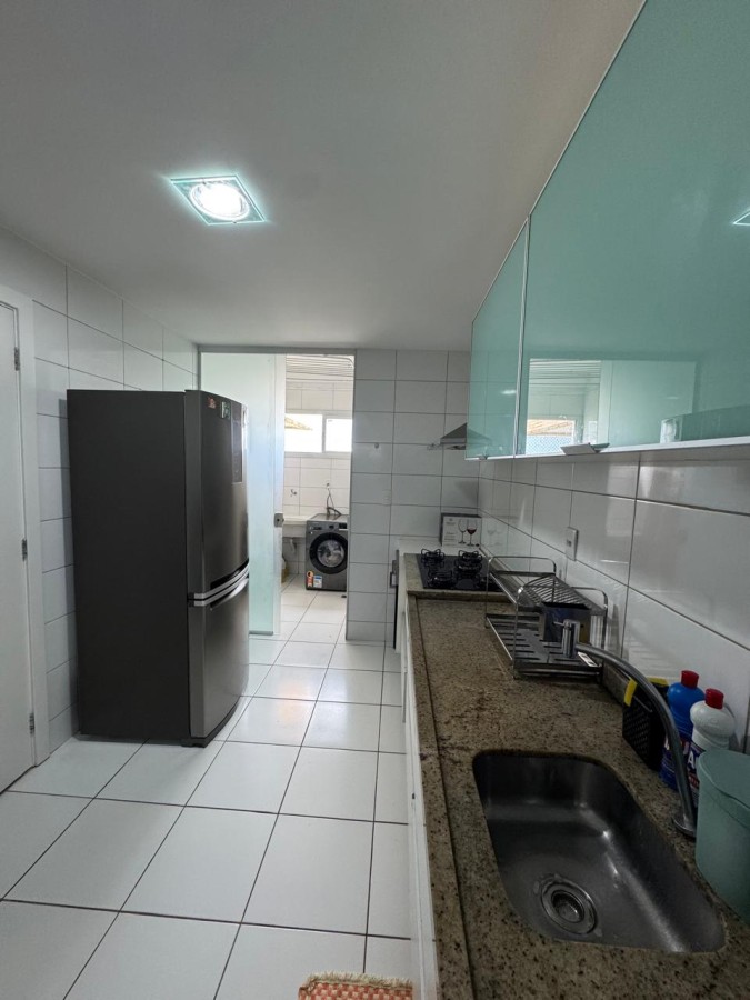 Apartamento - Caminho das árvores