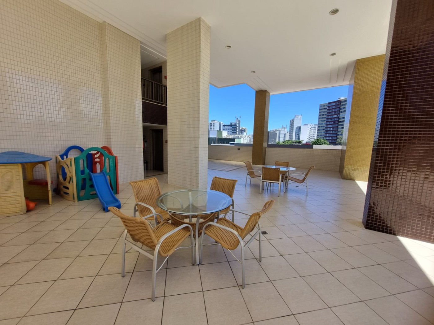 Apartamento - Pituba