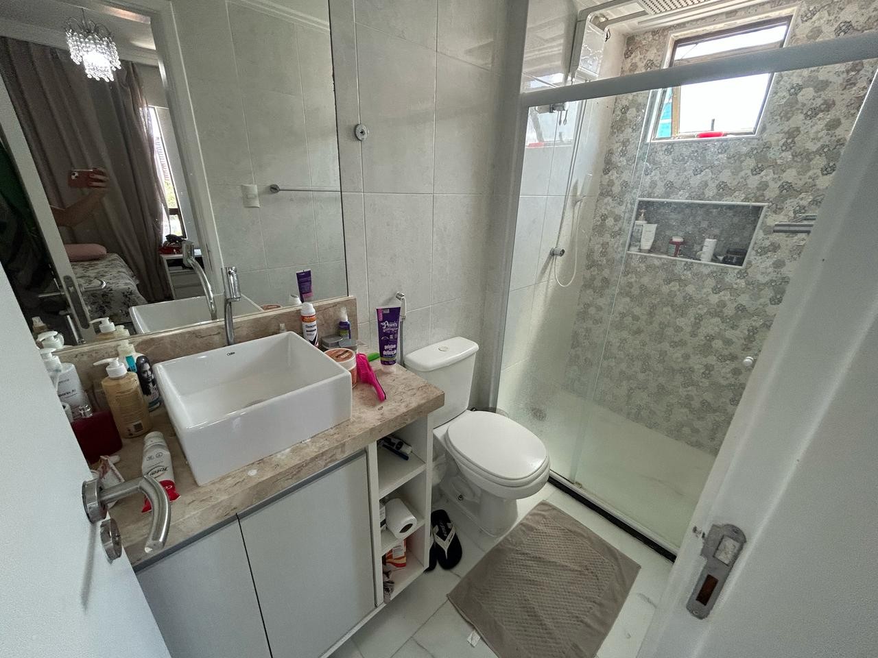 Apartamento - Caminho das árvores