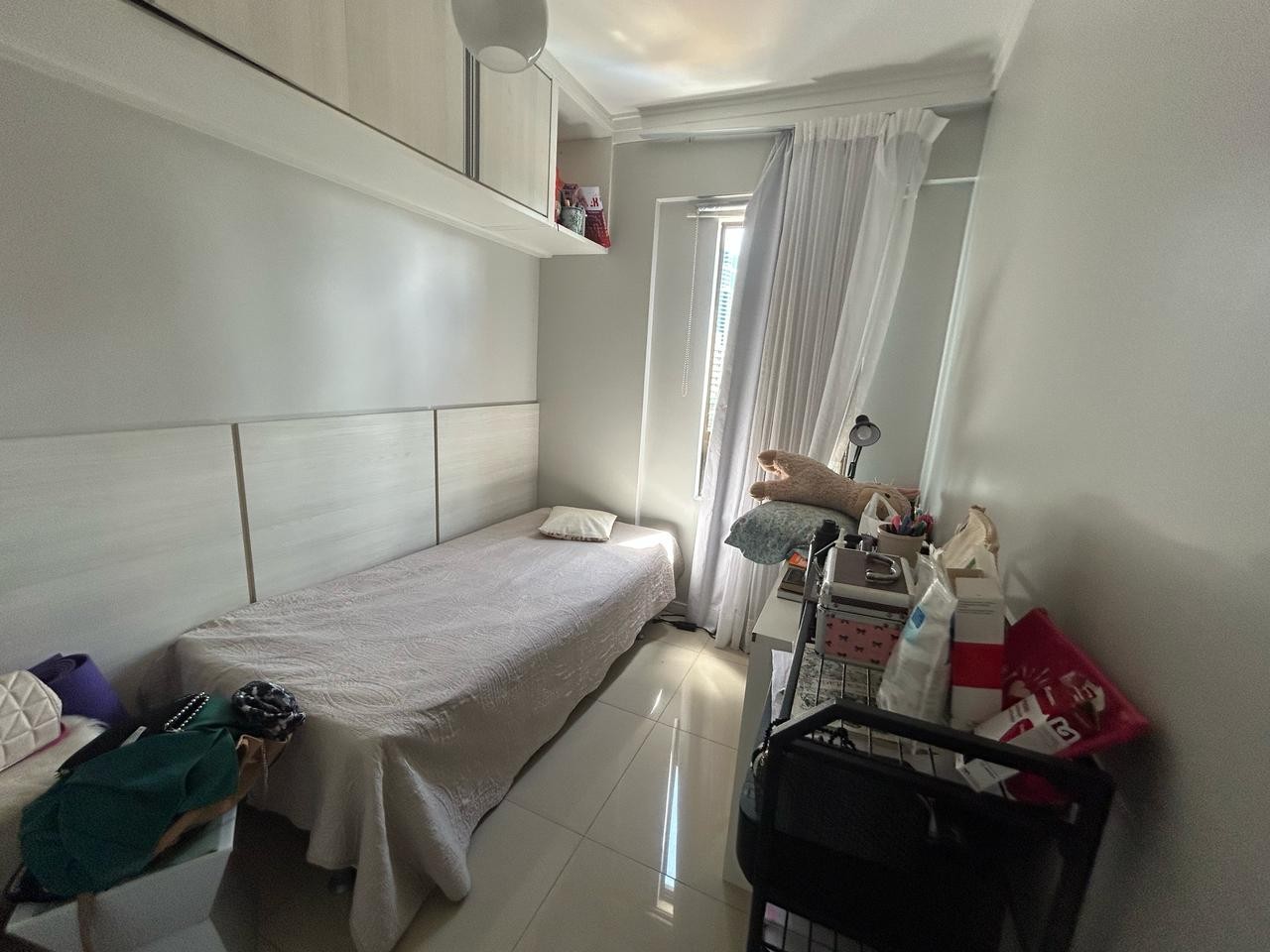 Apartamento - Caminho das árvores
