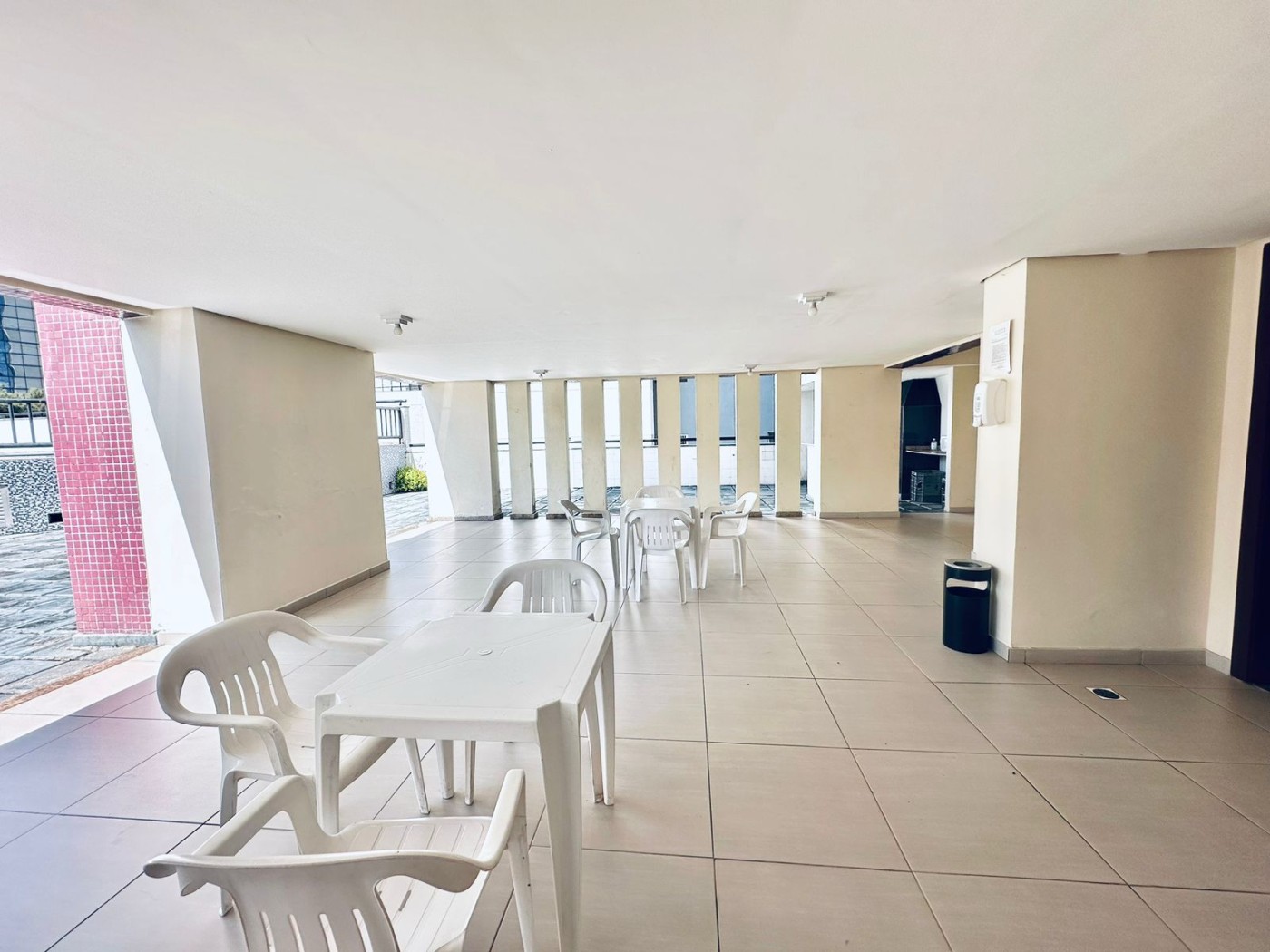 Apartamento - Costa azul