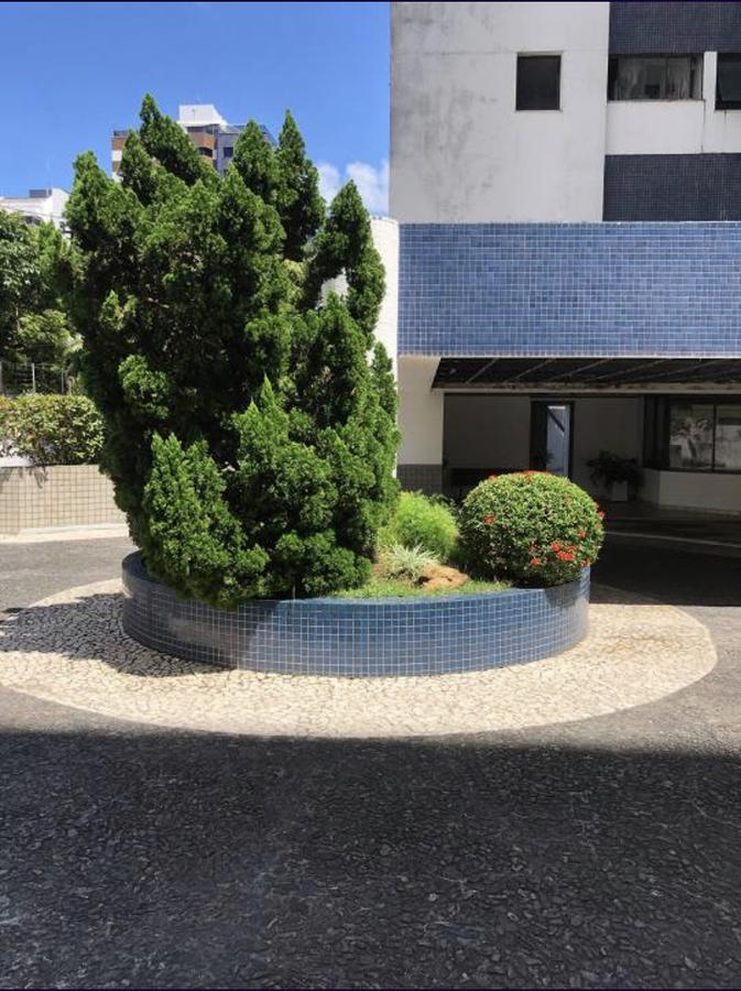 Apartamento - Caminho das árvores