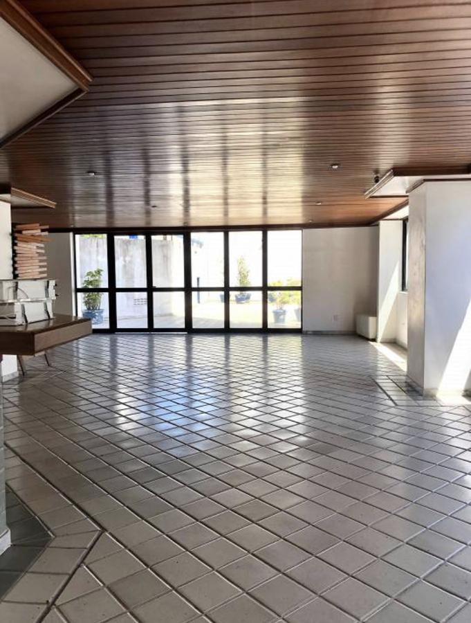 Apartamento - Caminho das árvores