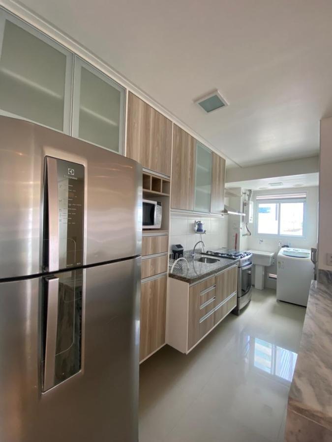 Apartamento - Caminho das árvores