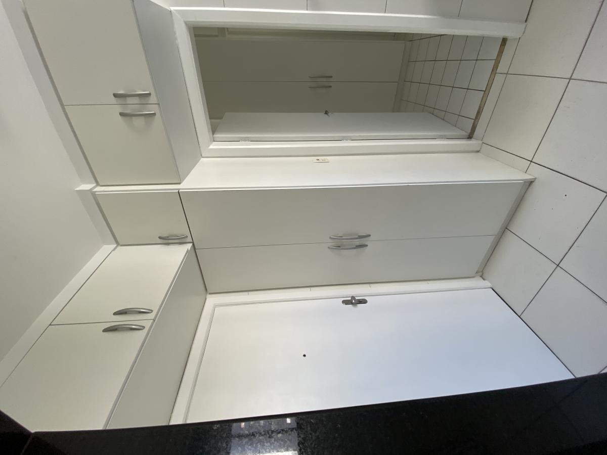 Apartamento - Caminho das árvores
