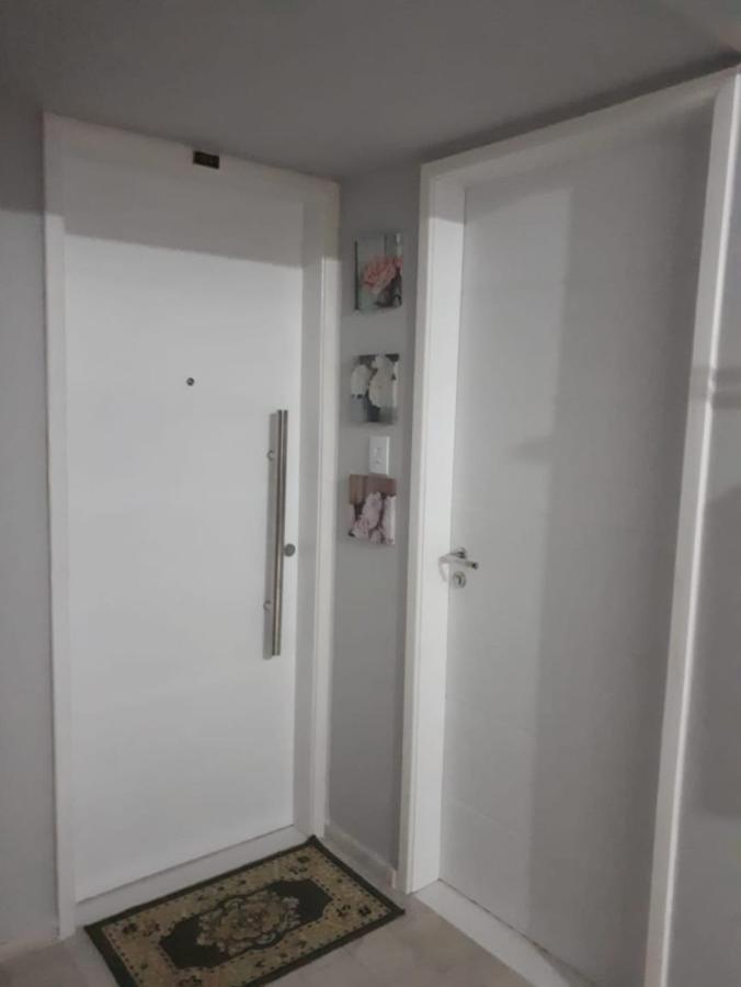 Apartamento - Costa Azul