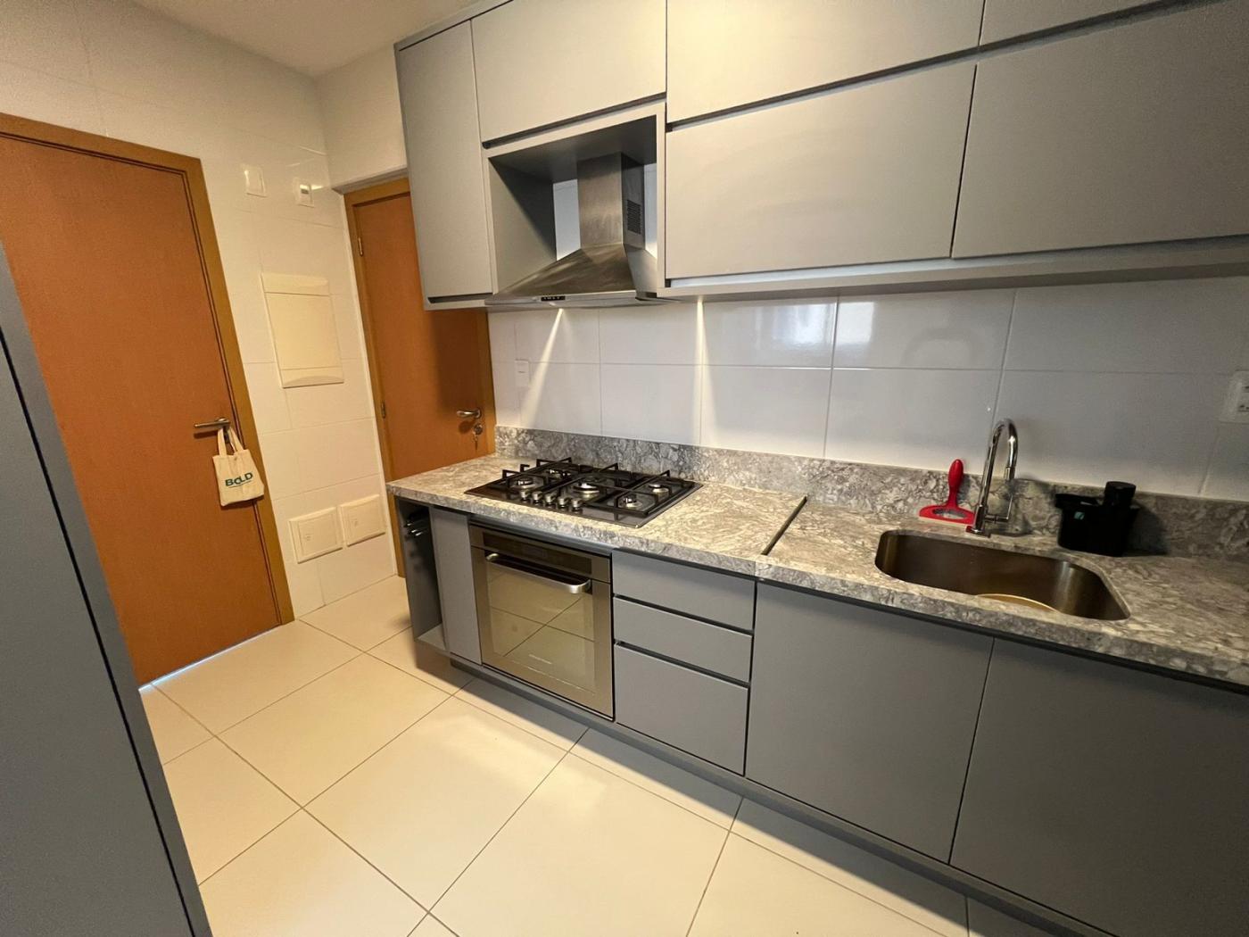 Apartamento - Jardim Armação